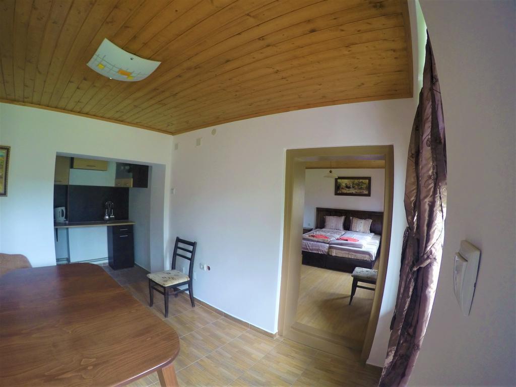 Krai Potoka Hotell Krusjuna Exteriör bild